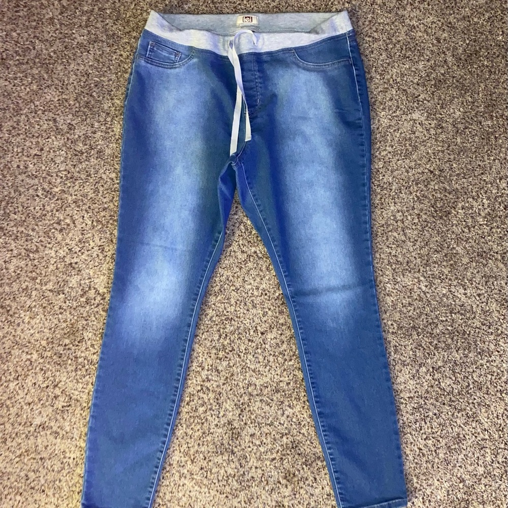 Women’s lei Jeggings